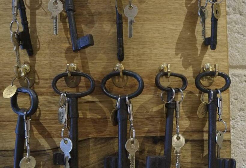 Номер Комфорт, Garlande Hôtel Avignon Centre