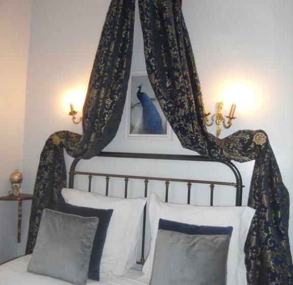 Люкс, Manoir Xv Domaine De Peyrafort