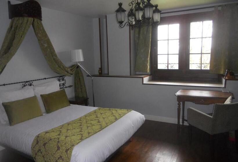 Номер Superior, Manoir Xv Domaine De Peyrafort