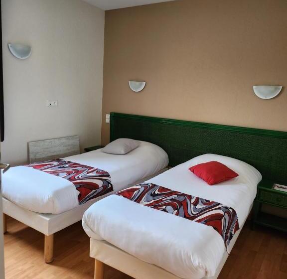 Номер Стандарт, Relais De La Grange