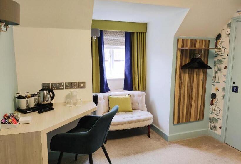 패밀리 룸, The Bingham Townhouse
