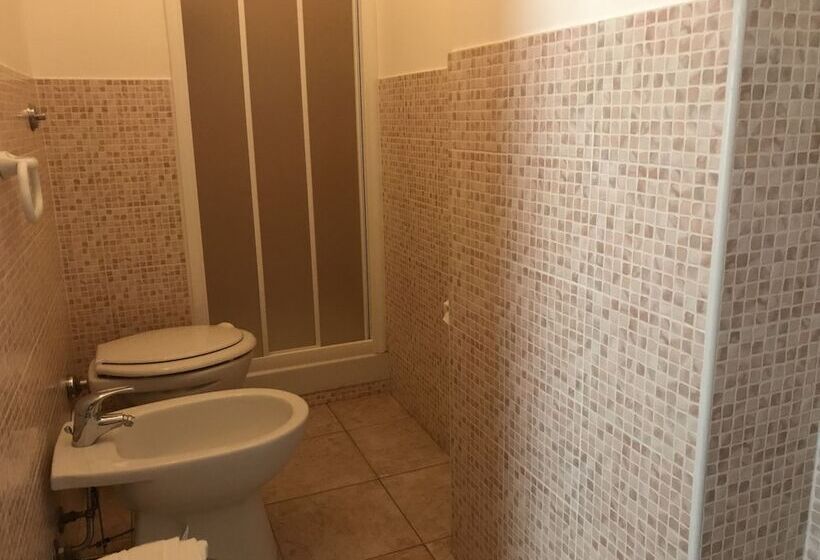 Номер Стандарт, B&b New Triscele
