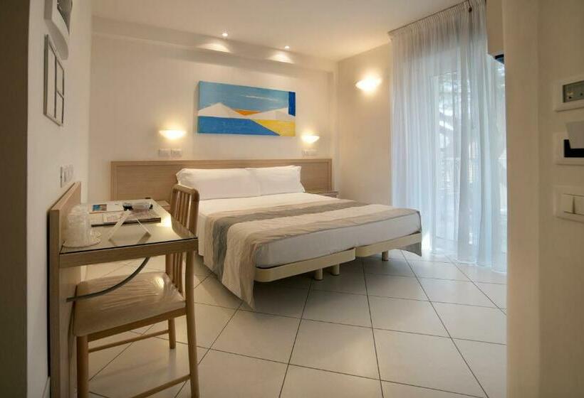 Quarto Estandar, Gala