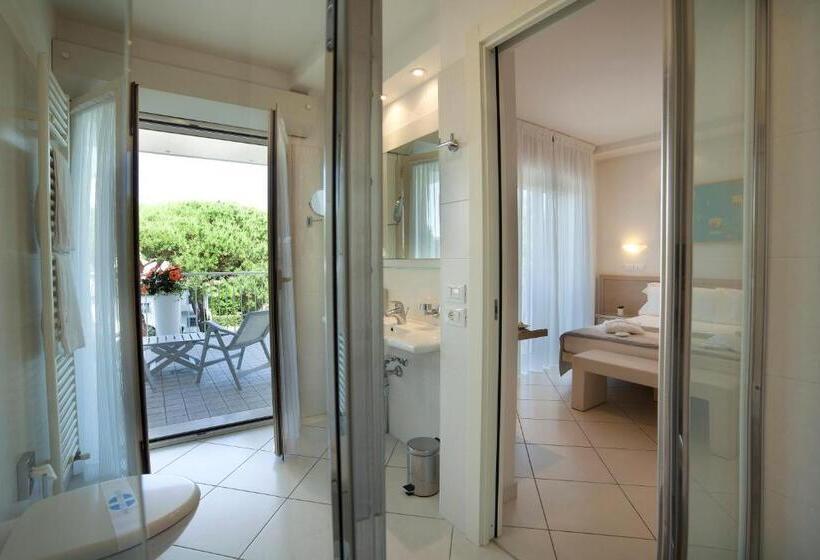 Quarto Deluxe, Gala