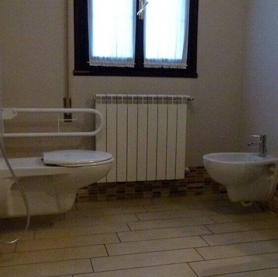 Quarto Triplo Estandar, Ideal Sottomarina