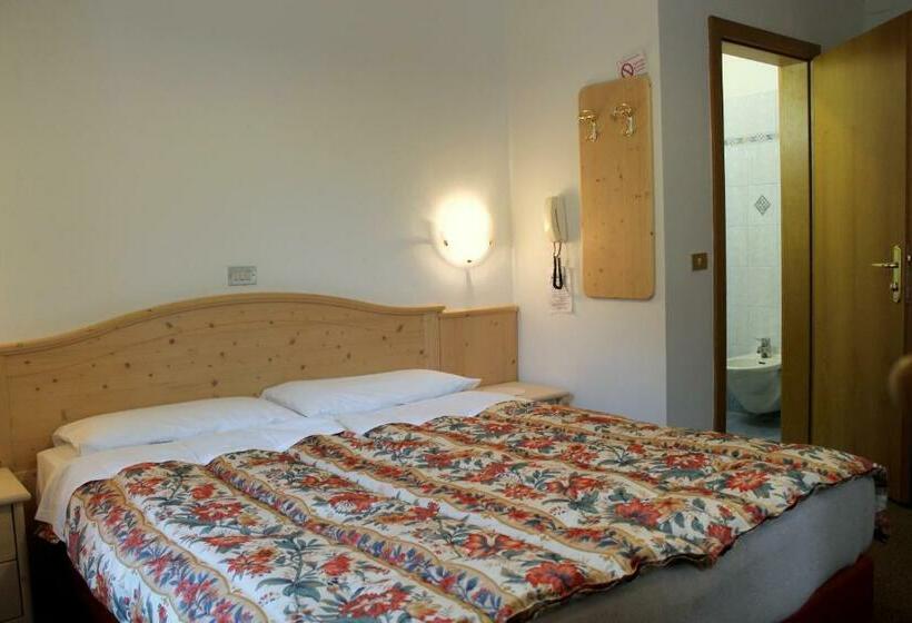 اتاق استاندارد, Albergo Trentino