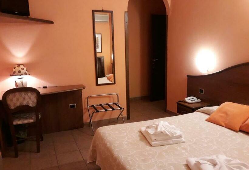 Camera Standard, Residenza Cavour