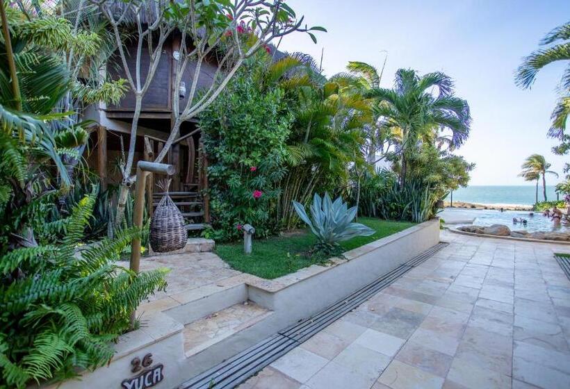Deluxe Bungalow, Hurricane Jeri