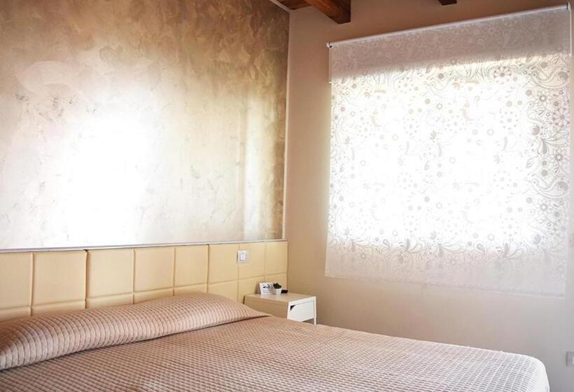 Family Suite, Re Umberto Suite