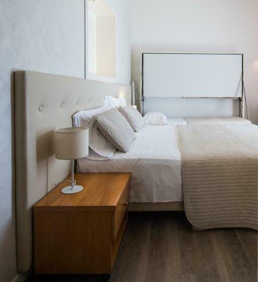 Chambre Triple Classique, Touring