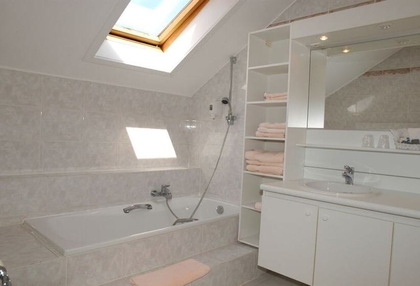 Номер Стандарт, Hostellerie Croonhof