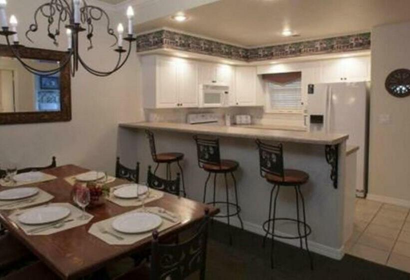 침실 2개 빌라, French Quarter Resort