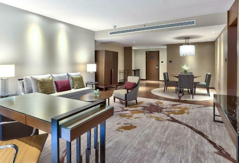 이그제큐티브 스위트, Hilton Kota Kinabalu