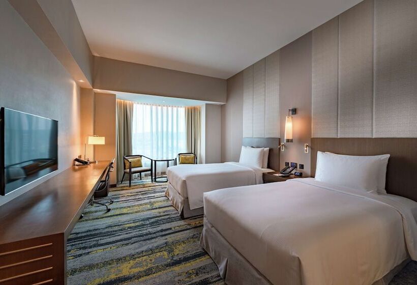 디럭스 룸, Hilton Kota Kinabalu