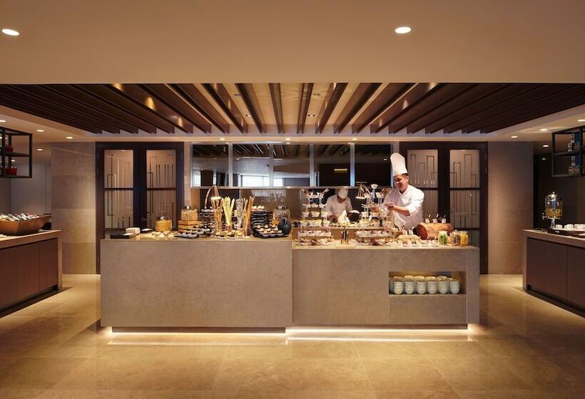 이그제큐티브 스위트, Hilton Kota Kinabalu