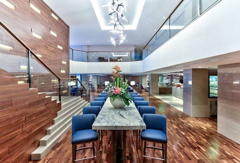 이그제큐티브 스위트, Hilton Kota Kinabalu