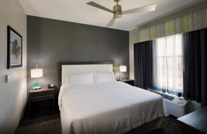 سوئیت 2 خوابه, Homewood Suites By Hilton Topeka