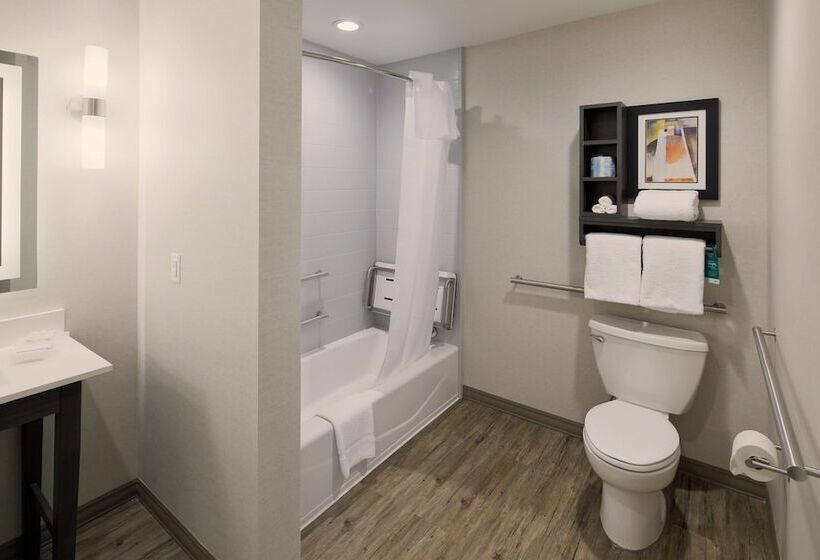スイート, Homewood Suites By Hilton Topeka