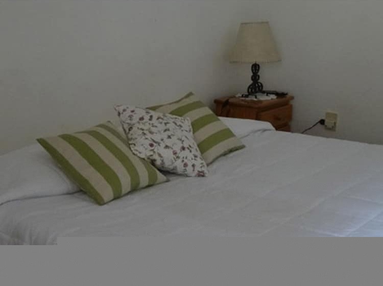 Quarto Estandar, Posada De La Flor