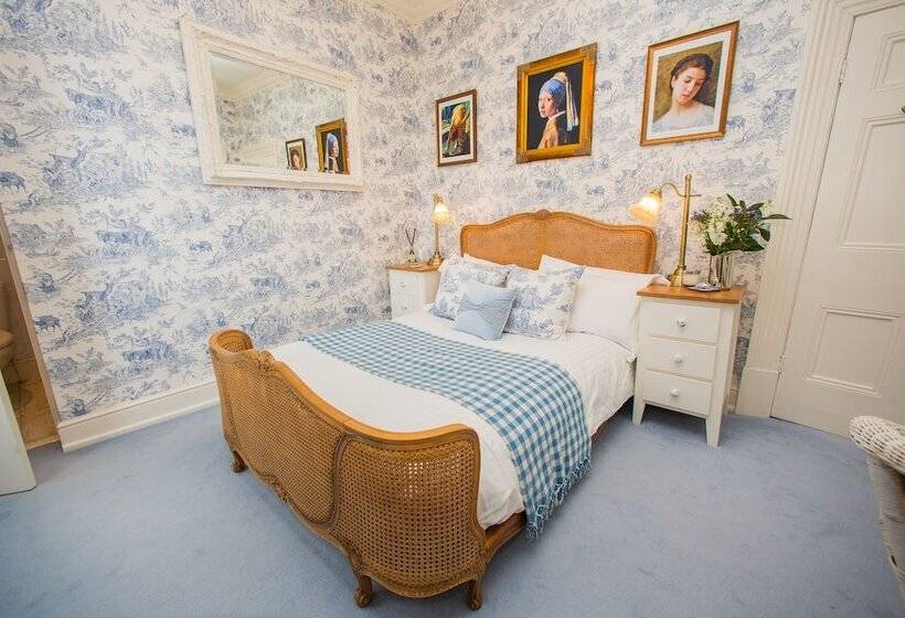 Номер Стандарт, James  Place At Brynawel