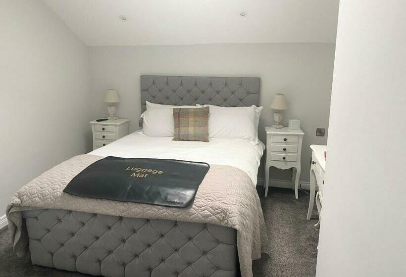 Номер Стандарт, 3 Millstones Inn