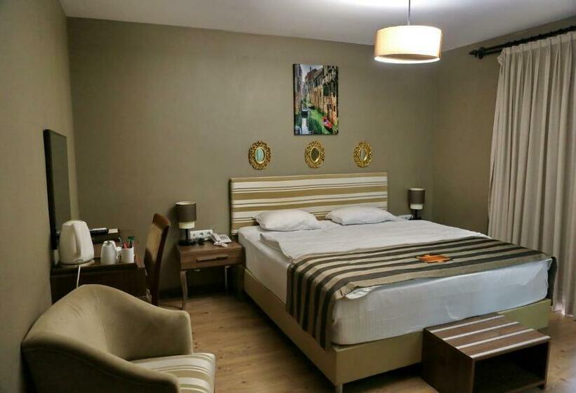اتاق استاندارد, Adana City Boutique