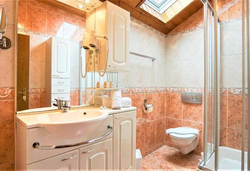 Apartamento 2 Quartos com Varanda, Ferienhaus Und Landhaus Berger