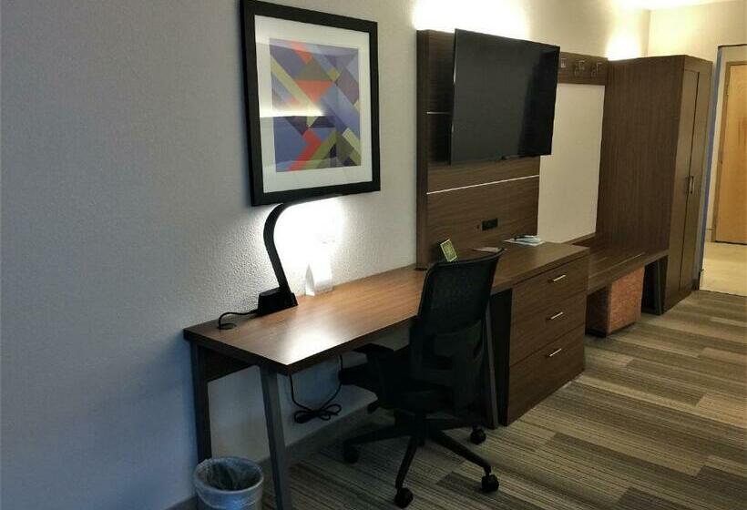 Номер Стандарт Кровать Кинг Адаптированный для Инвалидов, Holiday Inn Express & Suites Danville, An Ihg