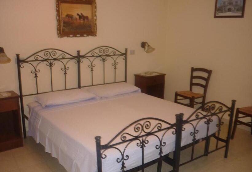 标准间, Albergo Vittoria