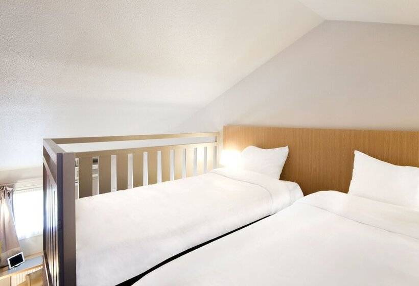 Четырехместный Номер Стандарт, B&b Hotel Saint Etienne La Terrasse