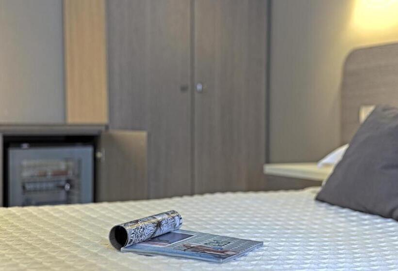 اتاق استاندارد, Suite 39 B&b