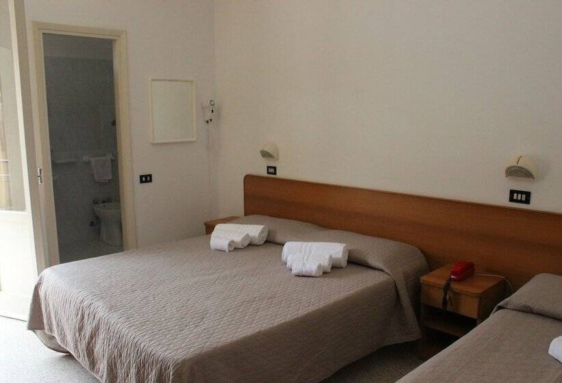 Üç Kişilik Standart Oda, La Pergola