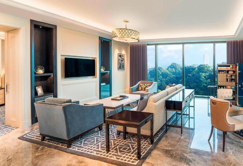 سوئیت با چشم‌انداز, The St. Regis Kuala Lumpur