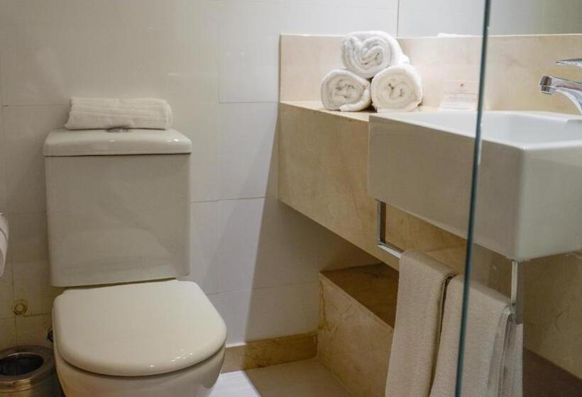 Quarto Triplo Estandar, Atlantico Travel Copacabana
