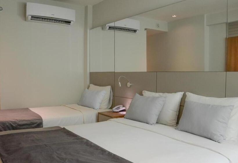 Quarto Triplo Deluxe, Atlantico Travel Copacabana