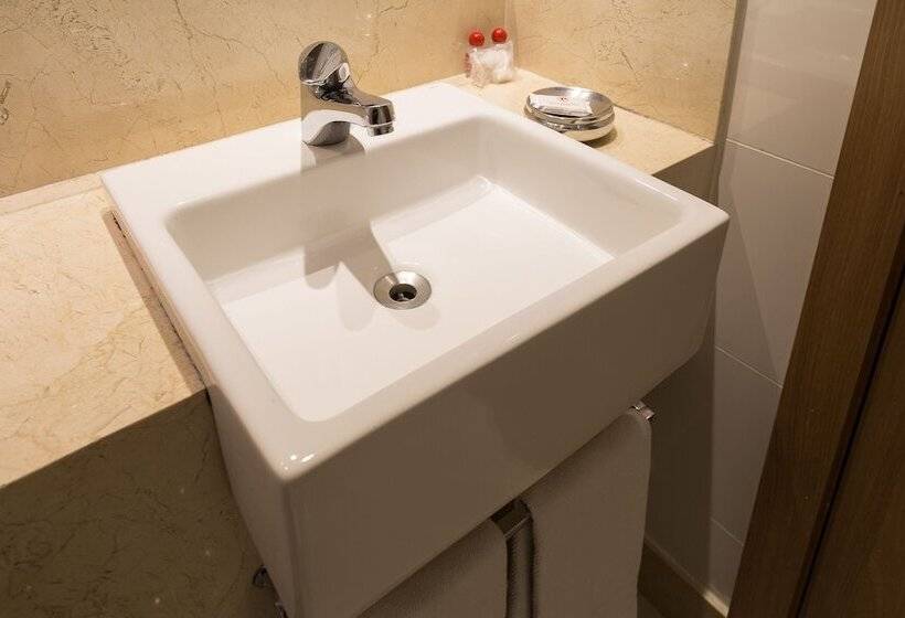 Quarto Triplo Deluxe, Atlantico Travel Copacabana
