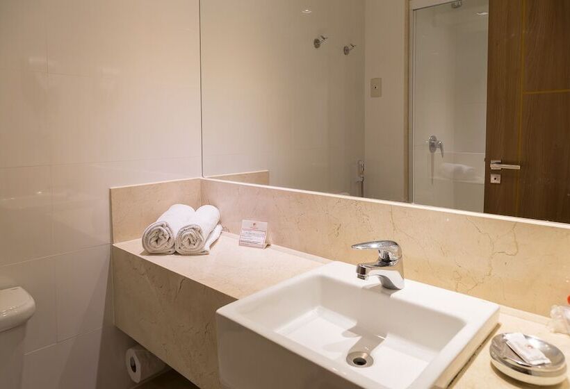Quarto Quádruplo Deluxe, Atlantico Travel Copacabana