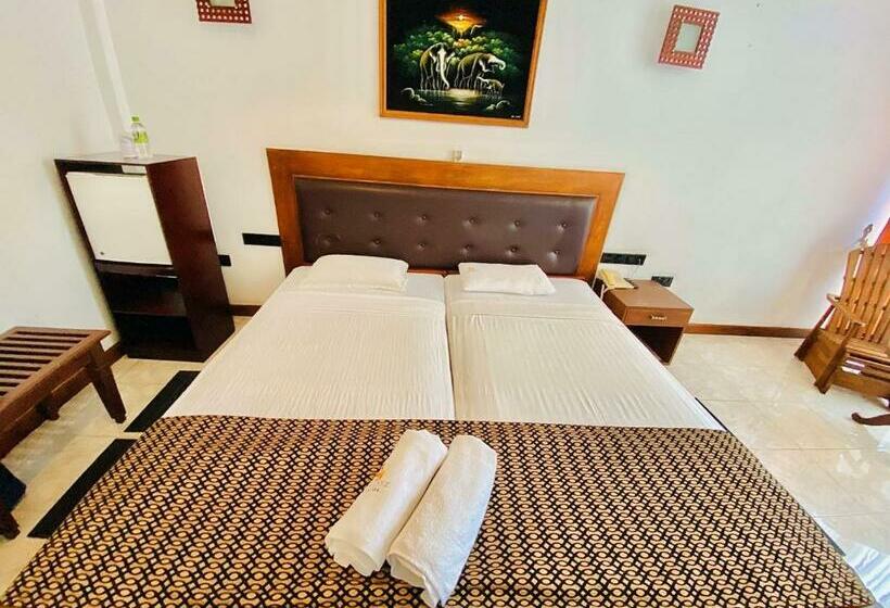 Номер Deluxe с Балконом, Ceylan Lodge