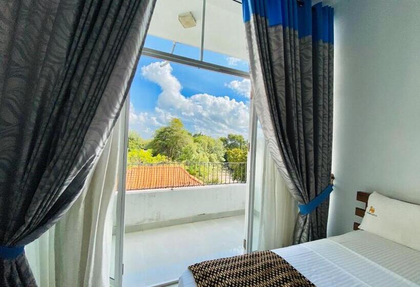 Номер Deluxe с Балконом, Ceylan Lodge