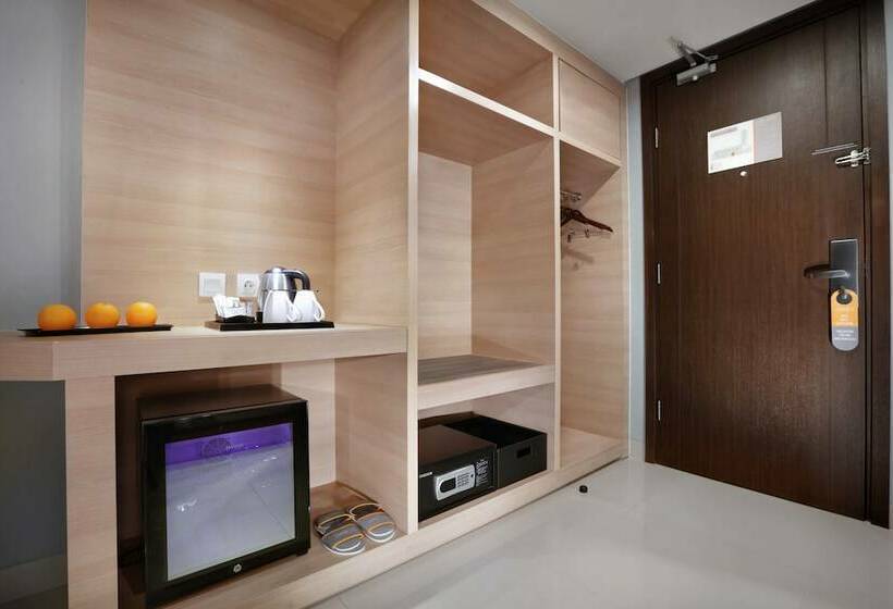 Quarto Superior, Harper Mt Haryono By Aston