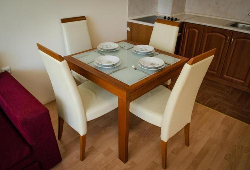 Apartamento 1 Dormitório com Sacada, Prestige Fort Beach  Full Board