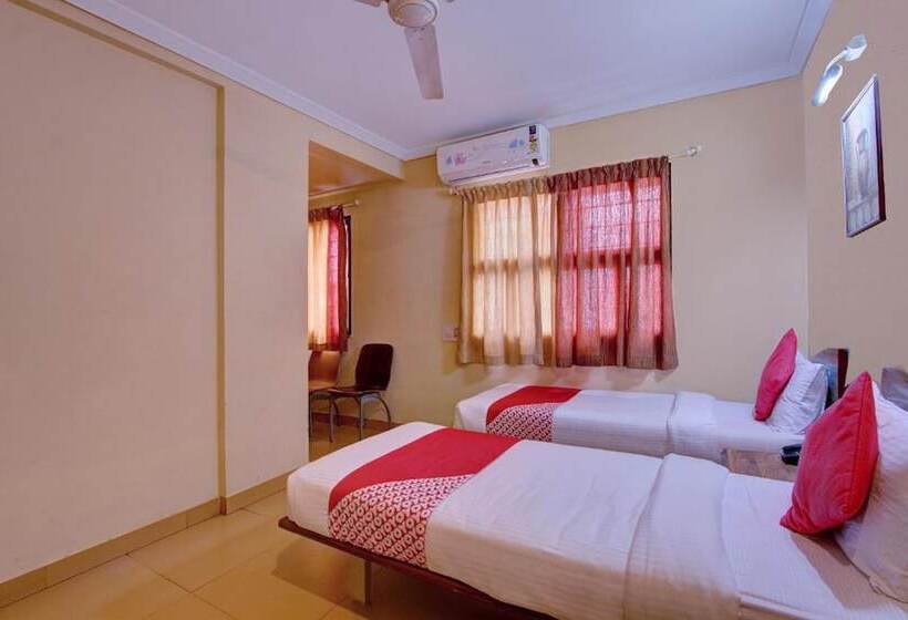 Quarto Deluxe, Shrusti Comfort