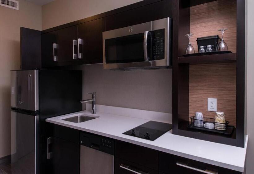 标准工作室, Towneplace Suites By Marriott Saskatoon
