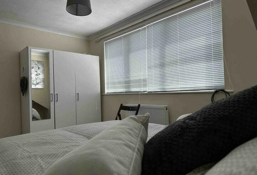 Номер Basic, Silverdale House