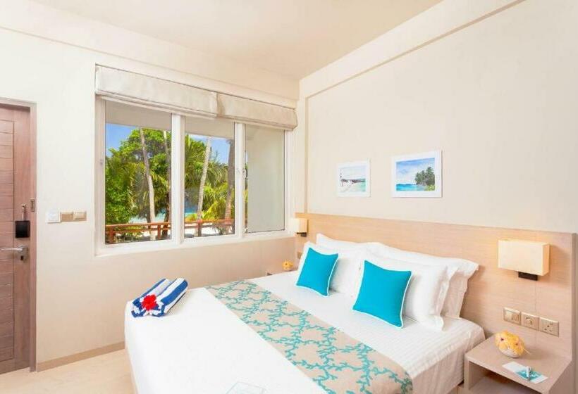 اتاق لوکس با چشم‌انداز دریا, Malahini Kuda Bandos Resort