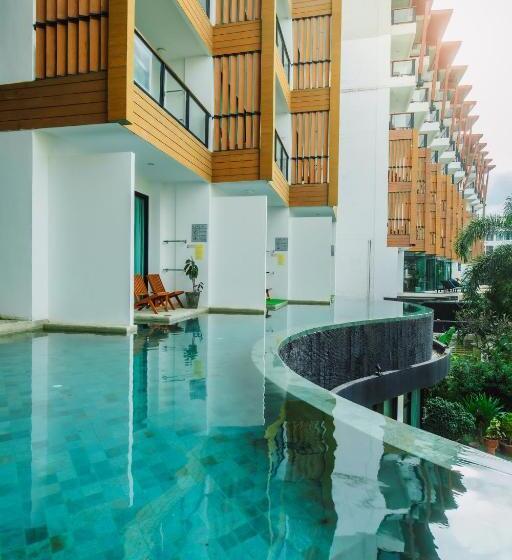 Классический Номер, The Lunar Patong