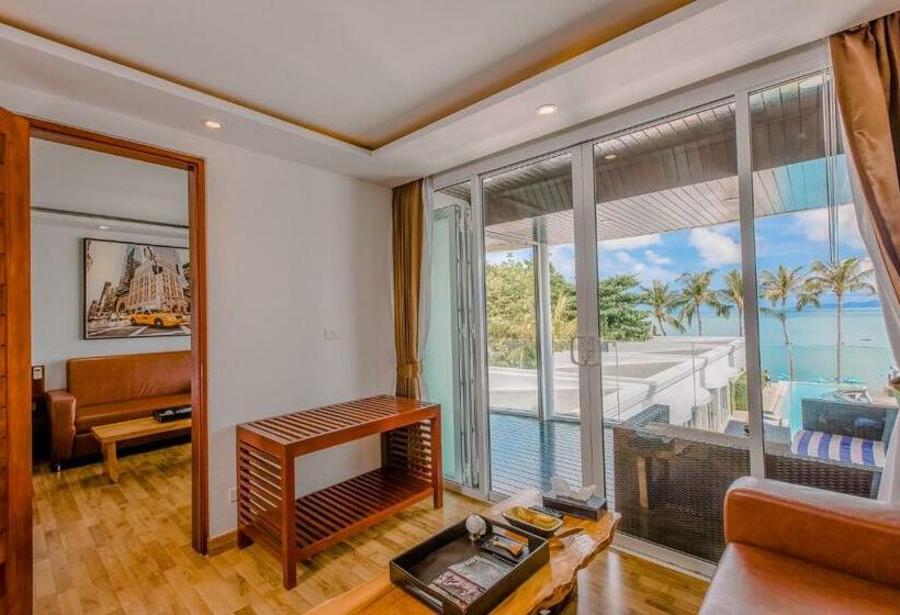 اتاق لوکس با چشم‌انداز دریا, The Privilege Hotel Ezra Beach Club