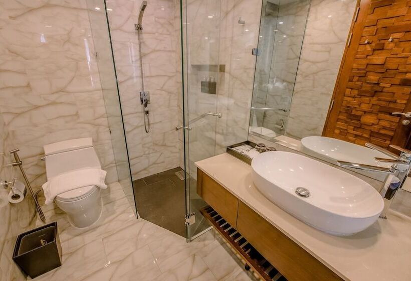 اتاق لوکس, The Privilege Hotel Ezra Beach Club