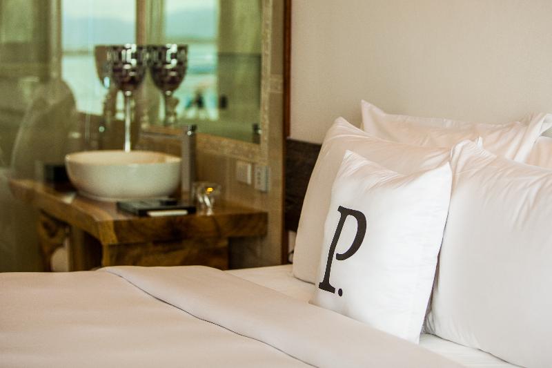 اتاق لوکس, The Privilege Hotel Ezra Beach Club