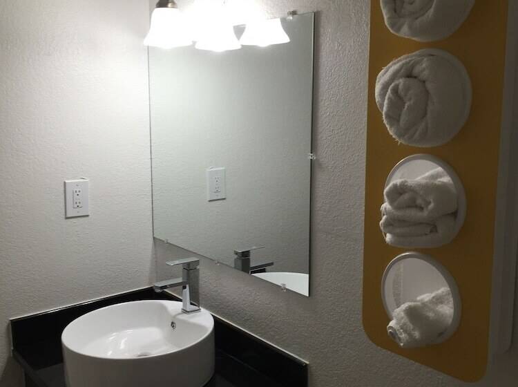 Номер Deluxe, Motel 6 Prairie Du Chien, Wi